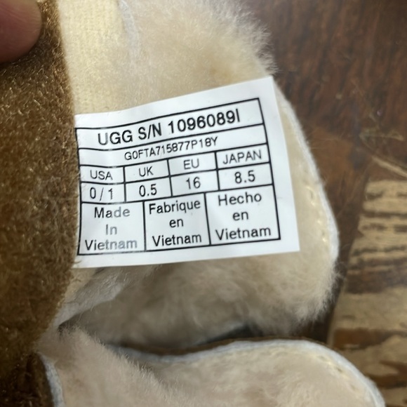 NWOB UGG kids infant girls Shoes boots size 0 1 - Picture 5 of 9